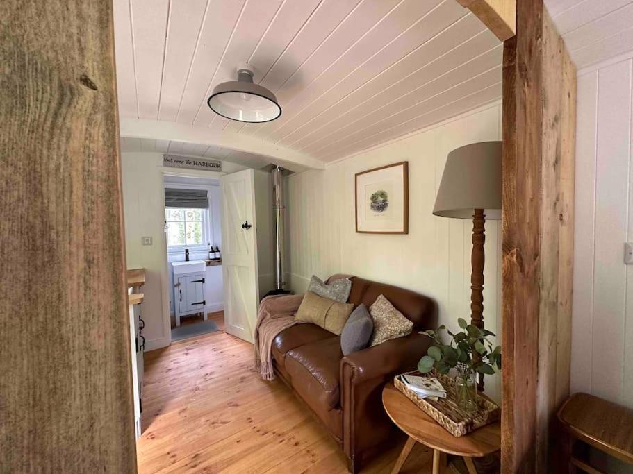 Cornwall Woodland Shepherd'S Hut Deirdres Hut 보드민 외부 사진